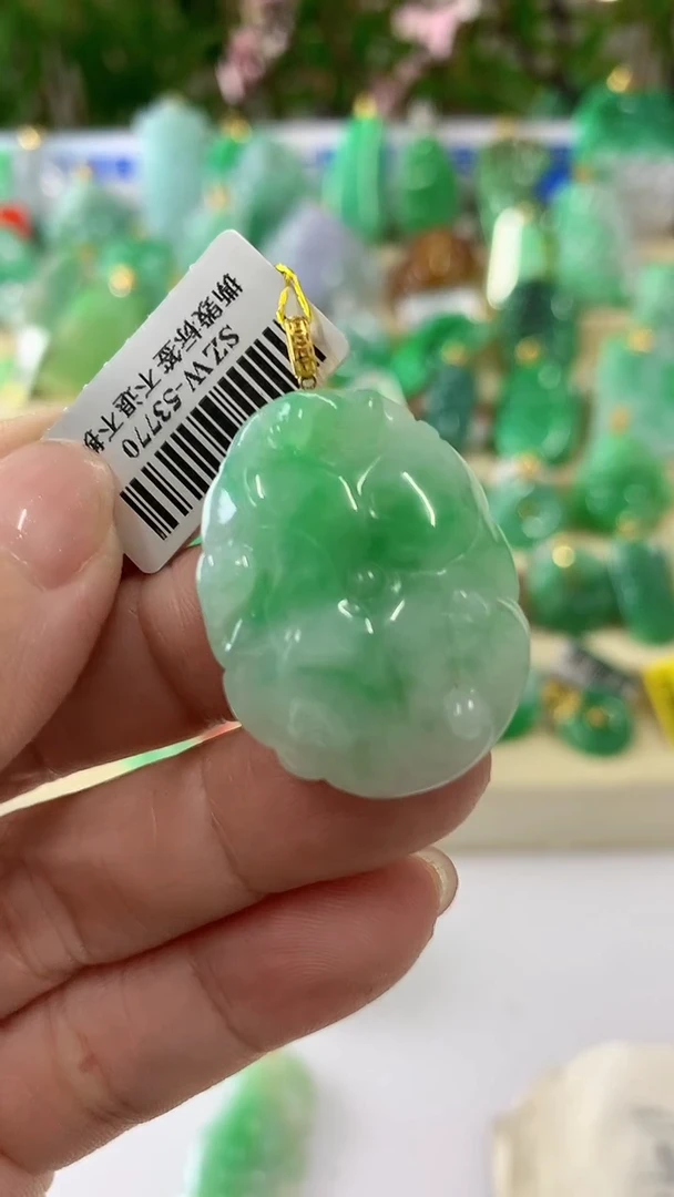 【闪购商品】翡翠吊坠(不含链)18K金镶嵌挂件