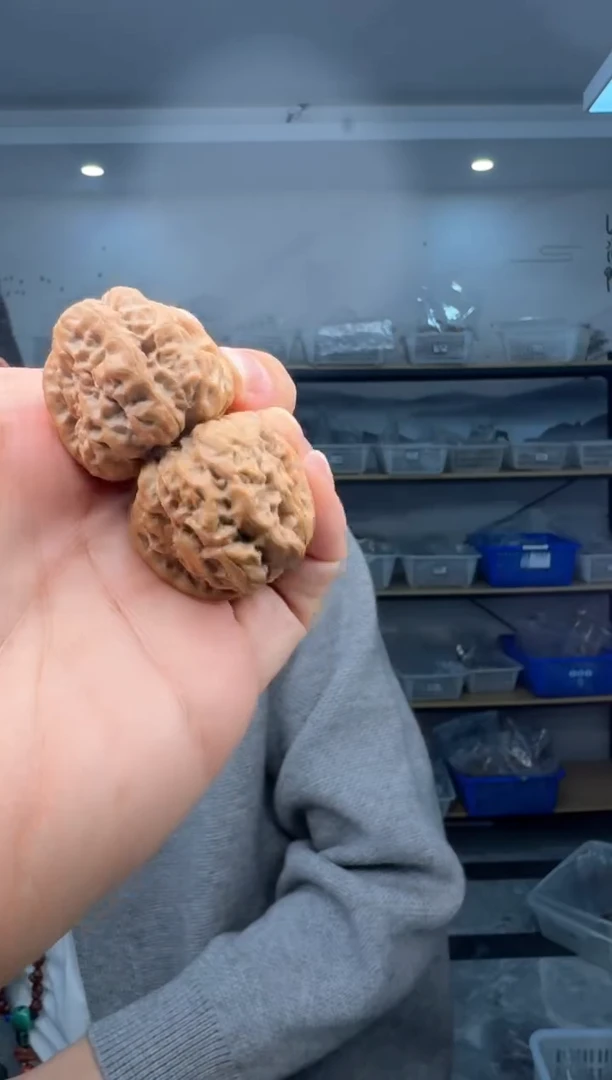 【闪购商品】文玩核桃把件35及以下蛤蟆头