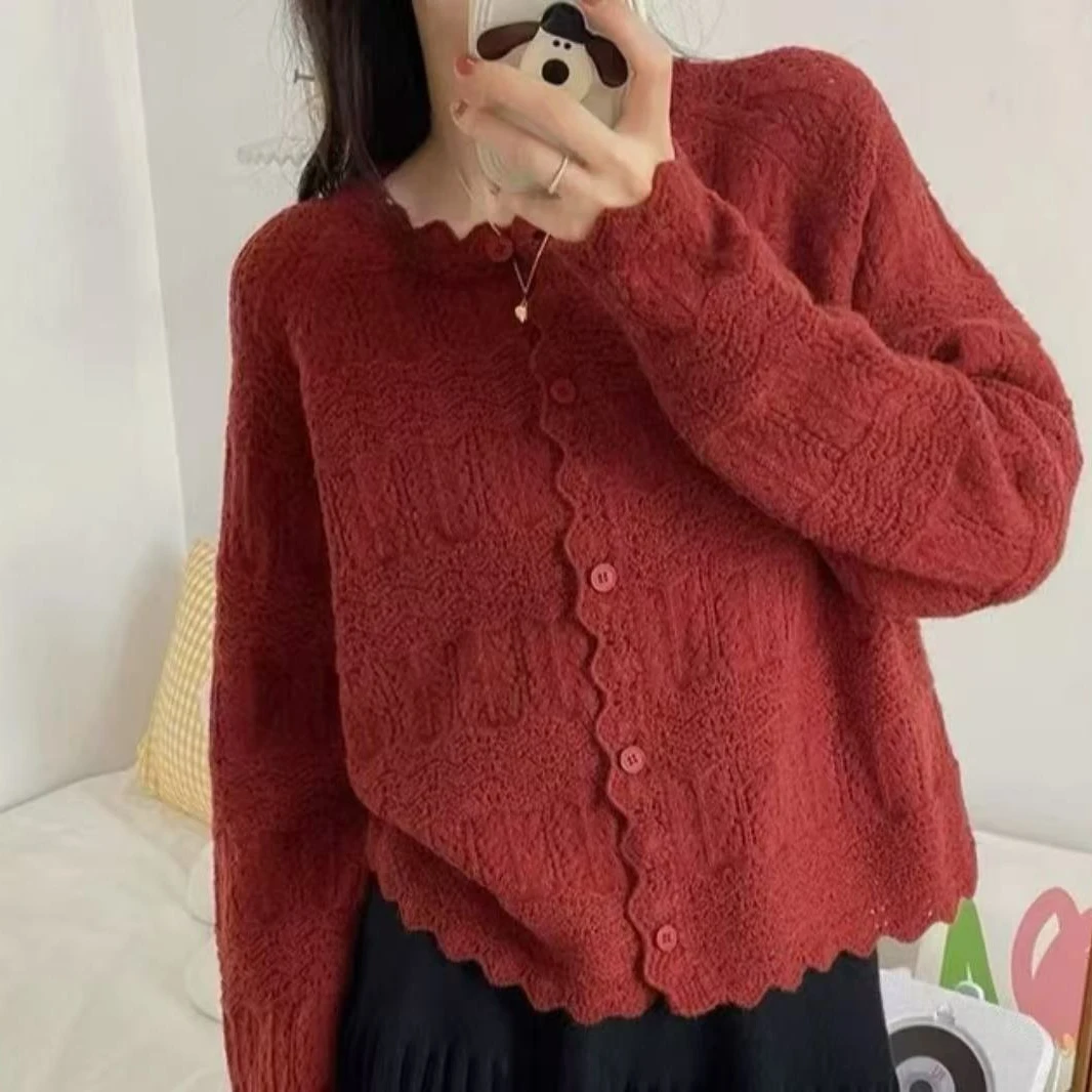 172-浮雕针织波浪门襟开衫