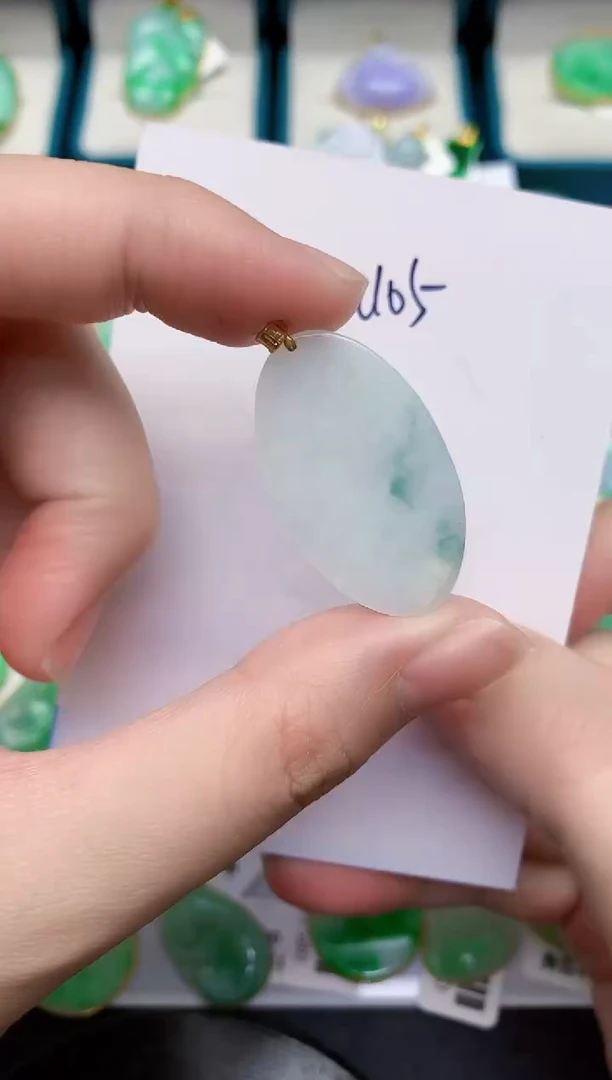 【闪购商品】翡翠颈饰18K金镶嵌000000000