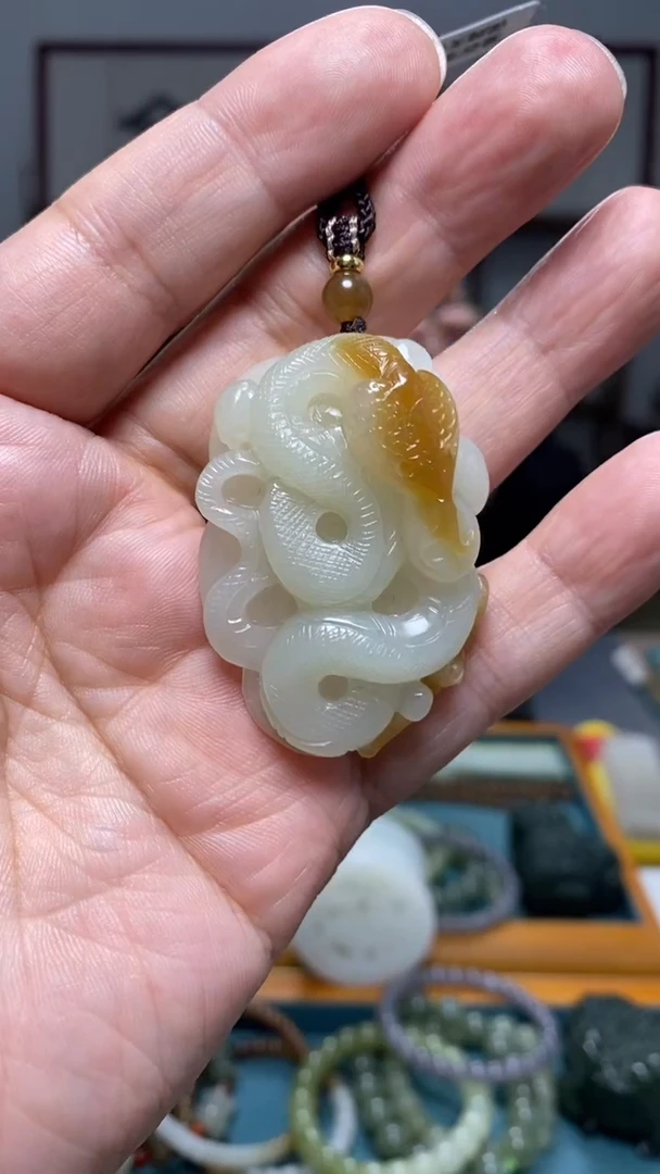 颈饰未镶嵌和田玉86