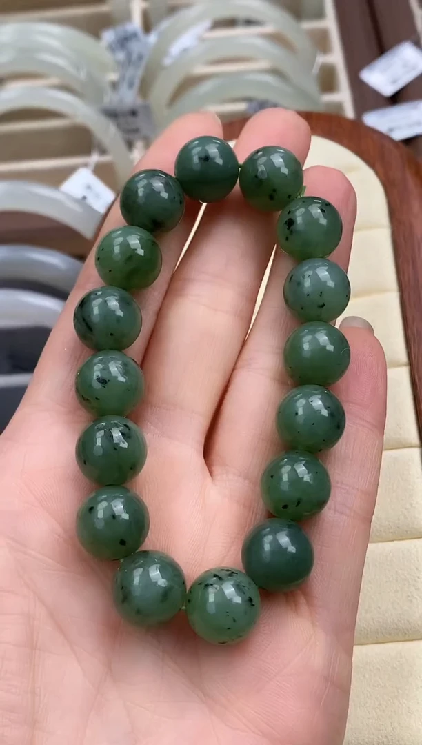未镶嵌手串和田玉（碧玉）12mm苹果绿