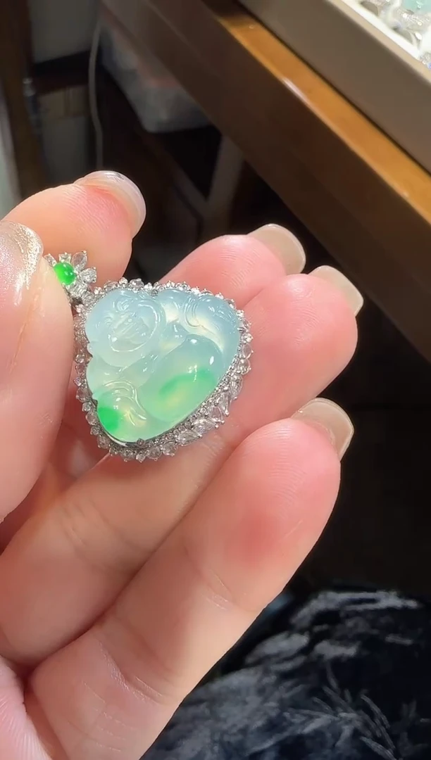 【闪购商品】翡翠颈饰18K金镶嵌佛公