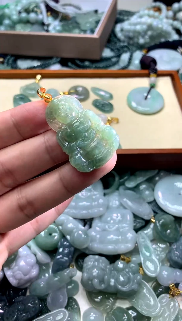 吊坠(不含链)未镶嵌翡翠1