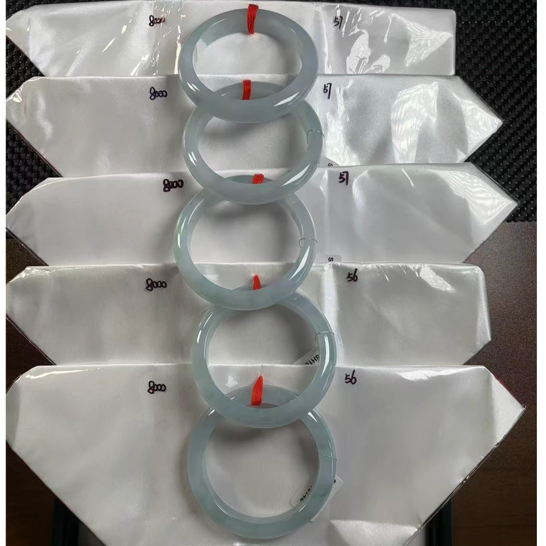 翡翠A货手镯1多样性发货，发一件