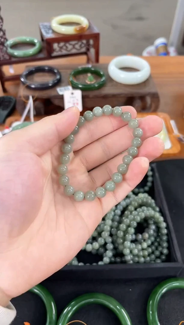 未镶嵌手串和田玉卡8若羌毛毛矿青花 圆珠 多样性发一  纯肉