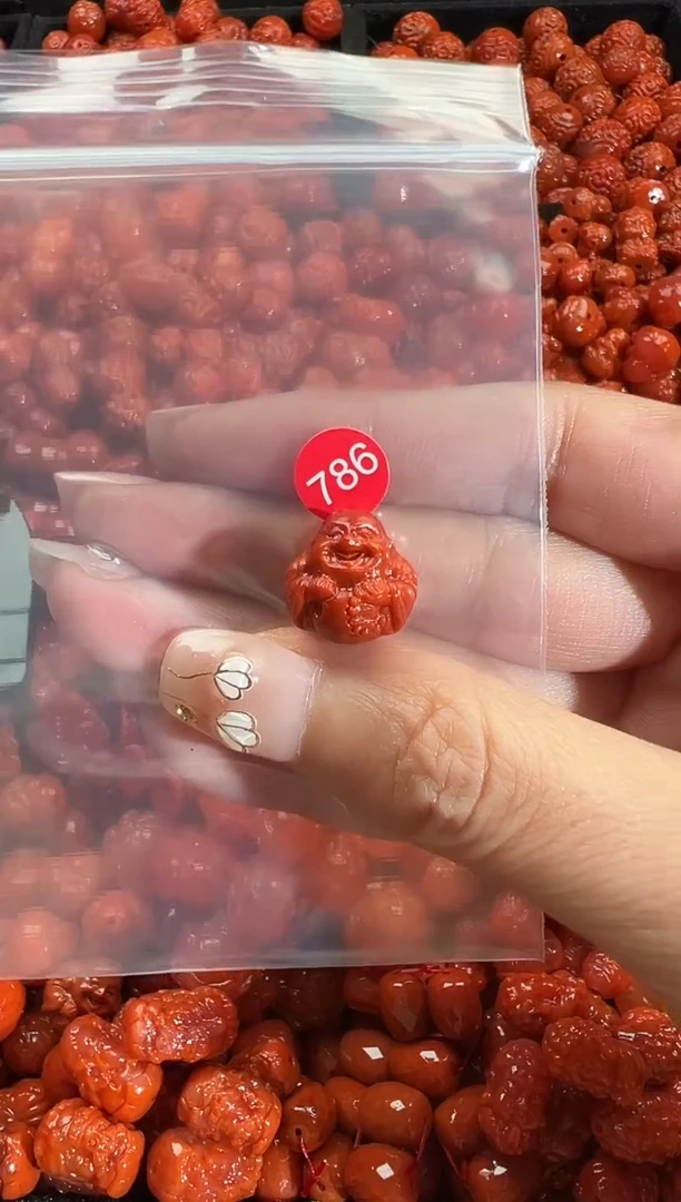 颈饰未镶嵌南红玛瑙1