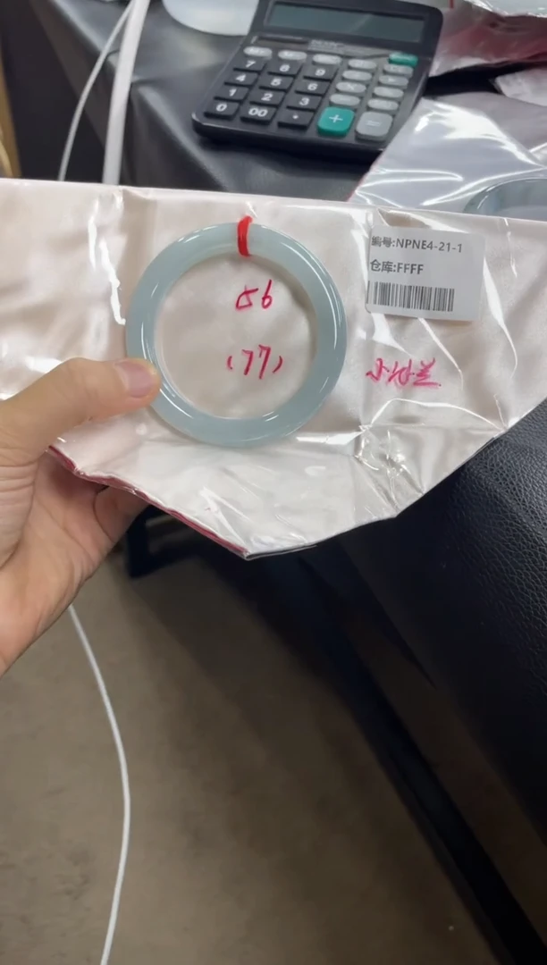 未镶嵌手镯翡翠翡翠手镯