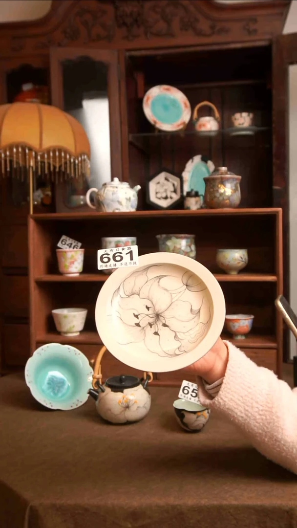 【闪购商品】碟丘野纯手工陶瓷碟661号