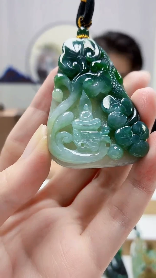 未镶嵌定制翡翠5060zm-毛货挂件49无相