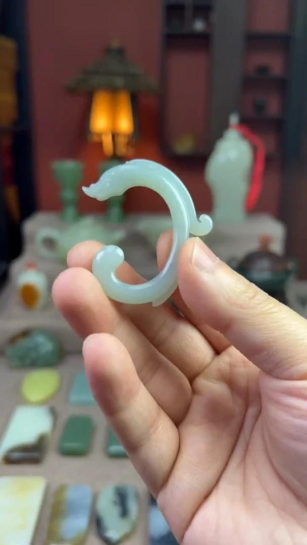 【闪购商品】和田玉挂件未镶嵌c龙挂件