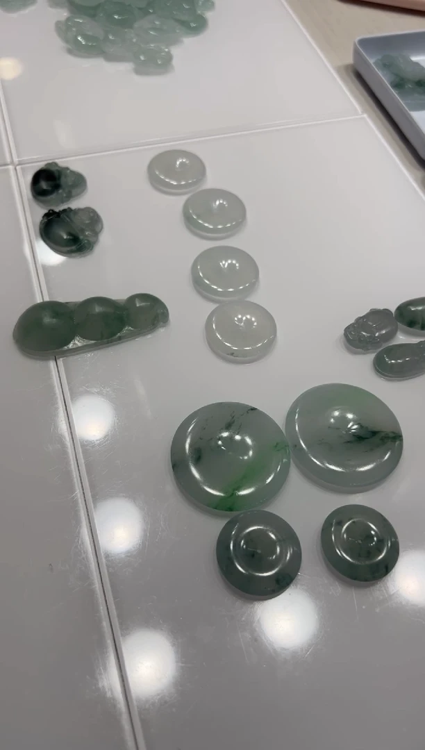 【闪购商品】定制翡翠未镶嵌扣子