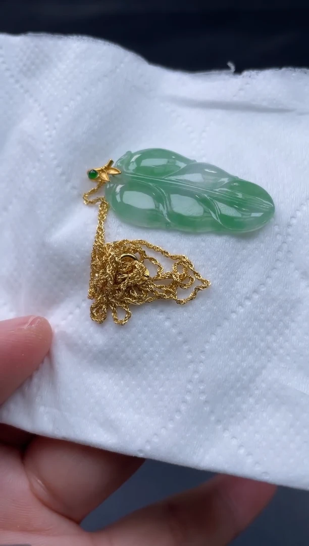 【闪购商品】翡翠颈饰18K金镶嵌39..........