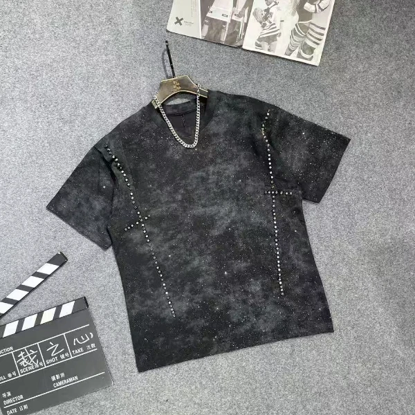 上衣时尚夏季半袖灰色水洗做旧男士休闲潮流破洞修身印花圆领铆钉