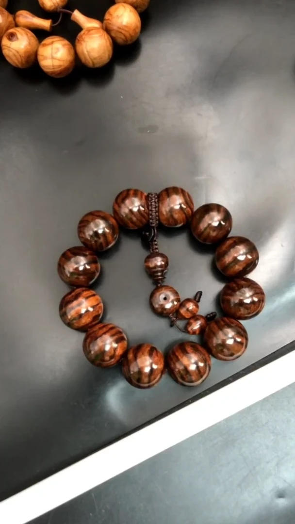 手串/手链黄花梨/降香黄檀海黄野生紫油梨2,0虎皮纹精串