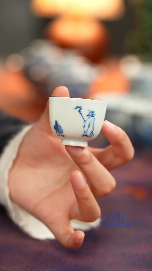 源明青忆人物小杯