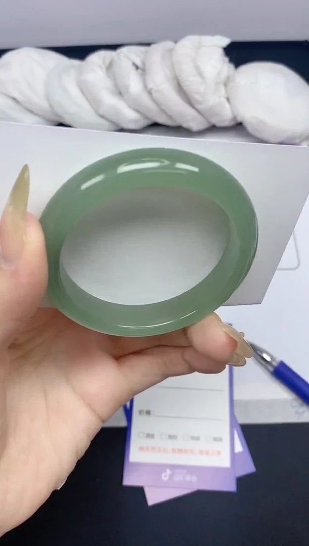 石英质玉手镯未镶嵌107-52圈口