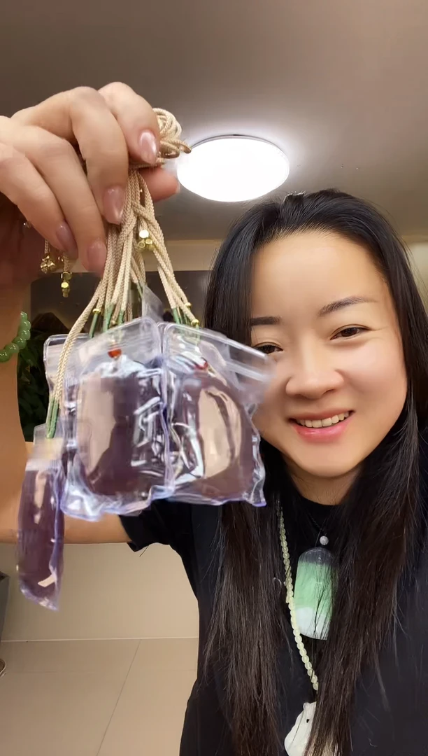 烟紫无事牌多样性随机发一