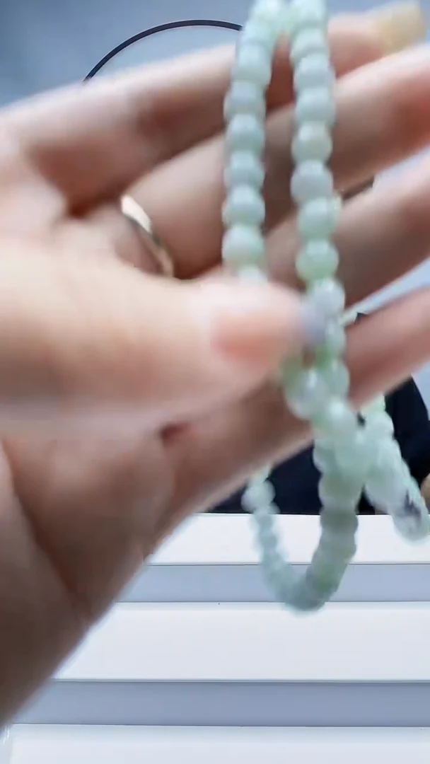 未镶嵌定制翡翠毛货挂件82