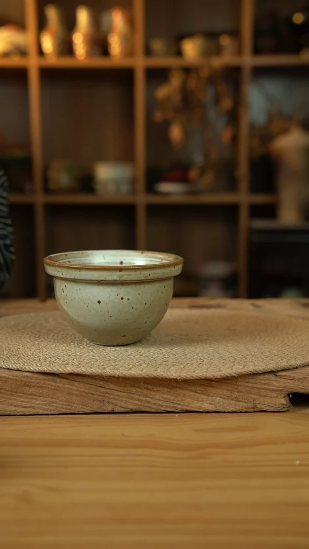 亮面奶奶系列的6英寸窑变色圆边汤盅1个