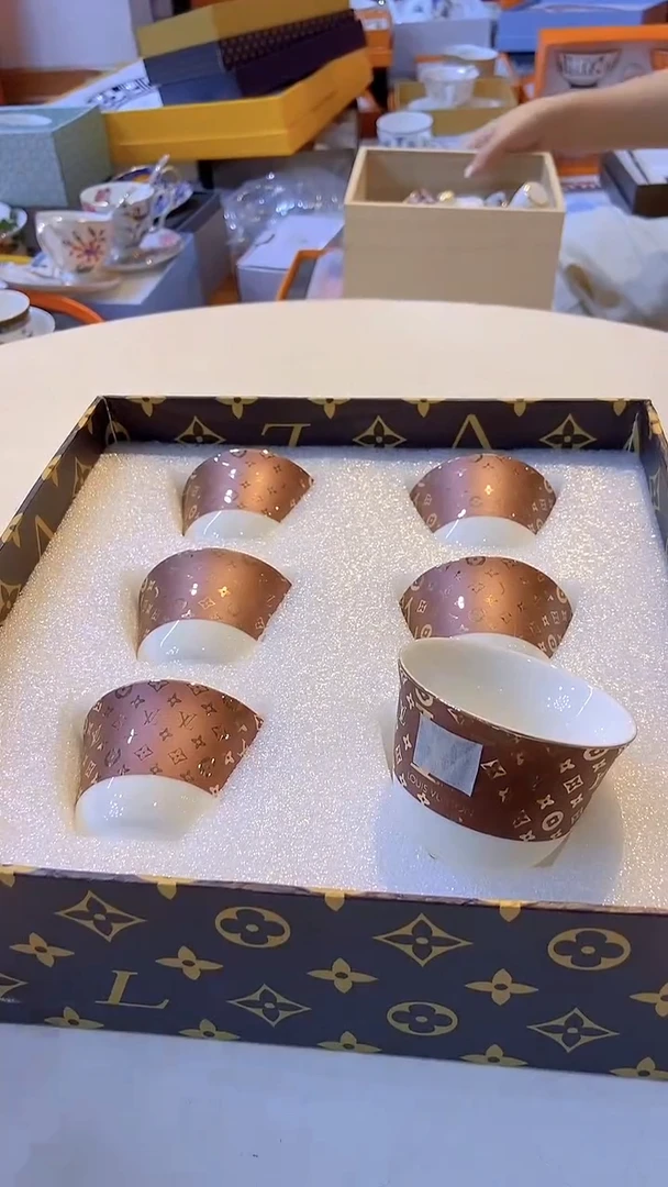 鸿辉家品牌瓷器，京东包邮！