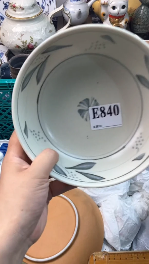 瓷片?**咔[○･｀Д´･ ○][○･｀Д´･ ○]