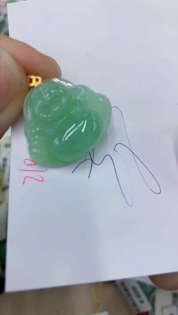 颈饰18K金镶嵌翡翠111111111111