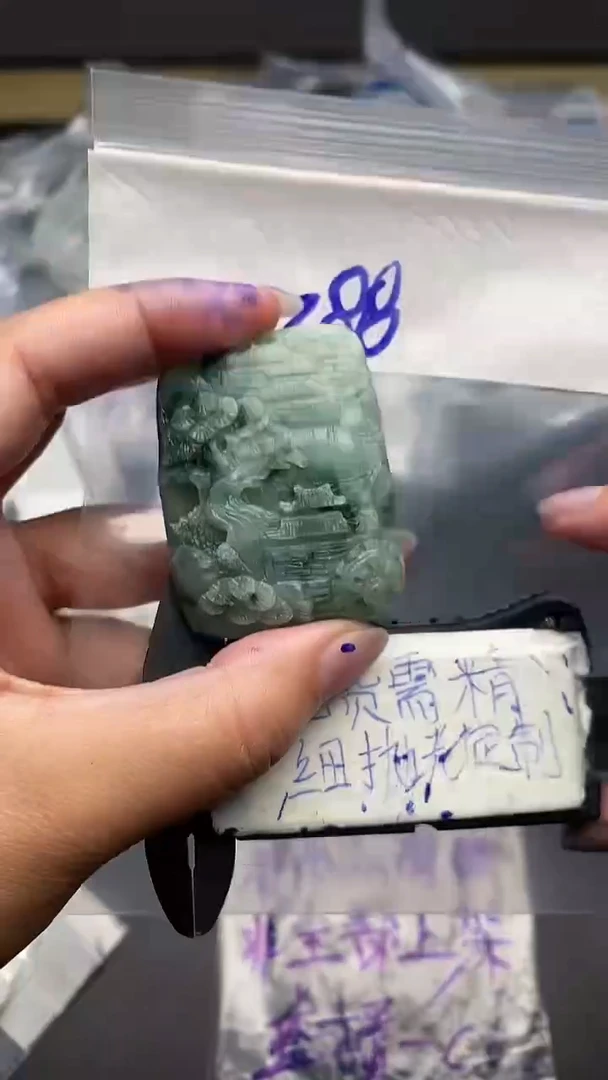 定制翡翠未镶嵌毛货需抛光多样性拍一发一