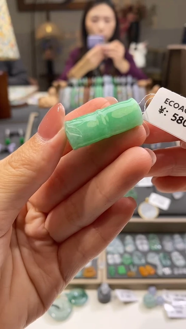 颈饰未镶嵌翡翠竹节