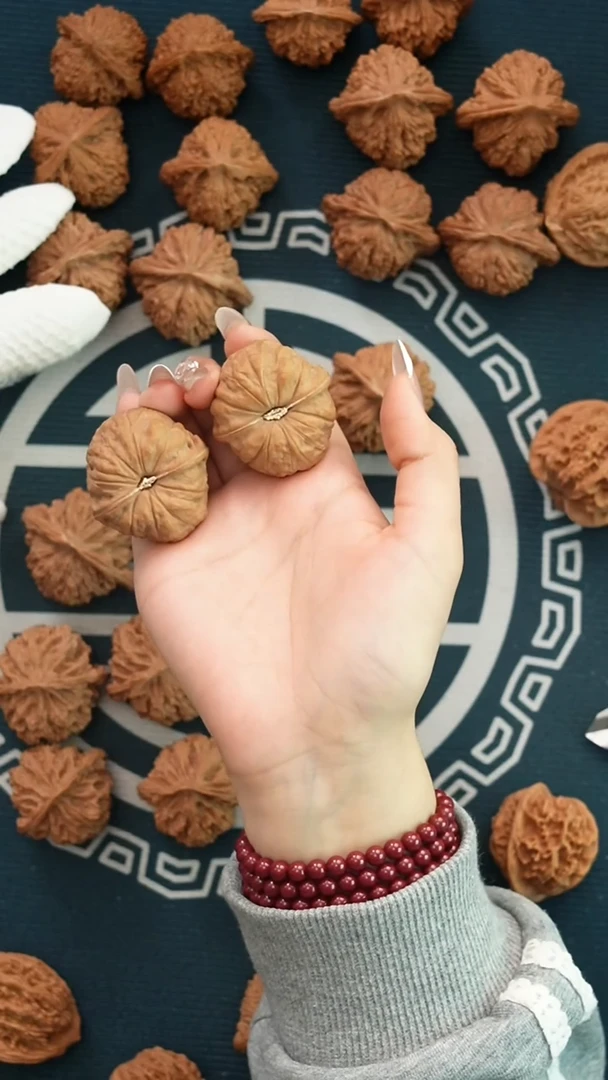 吊坠文玩核桃爆**孩南瓜墩41全