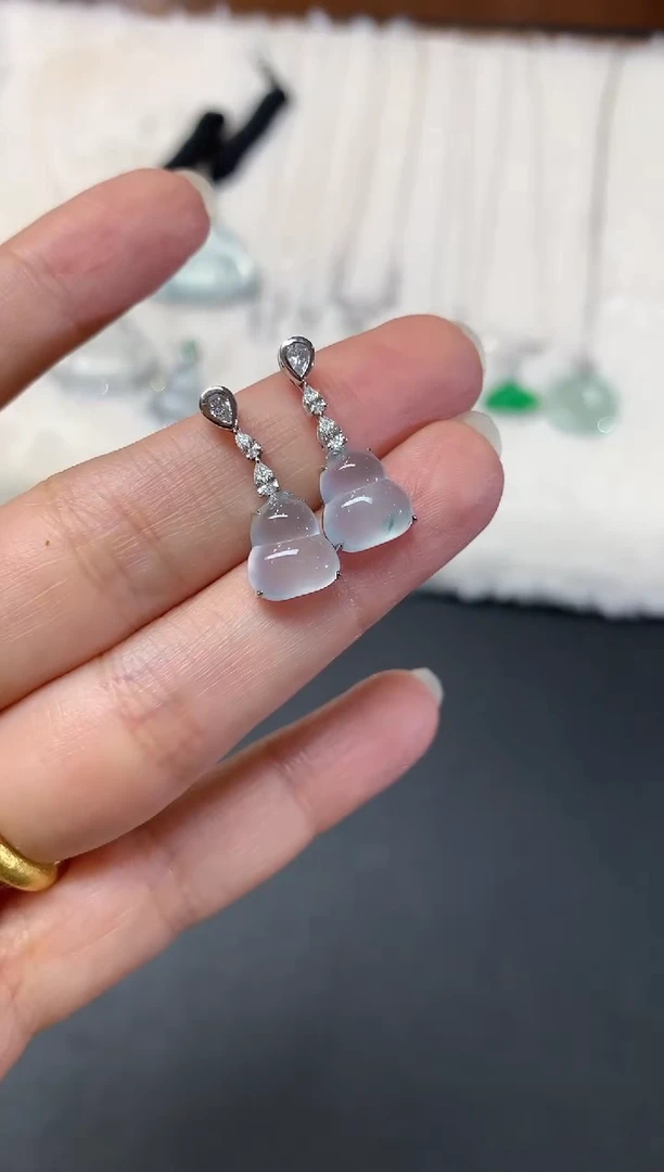 18K金镶嵌翡翠耳饰W271|9800