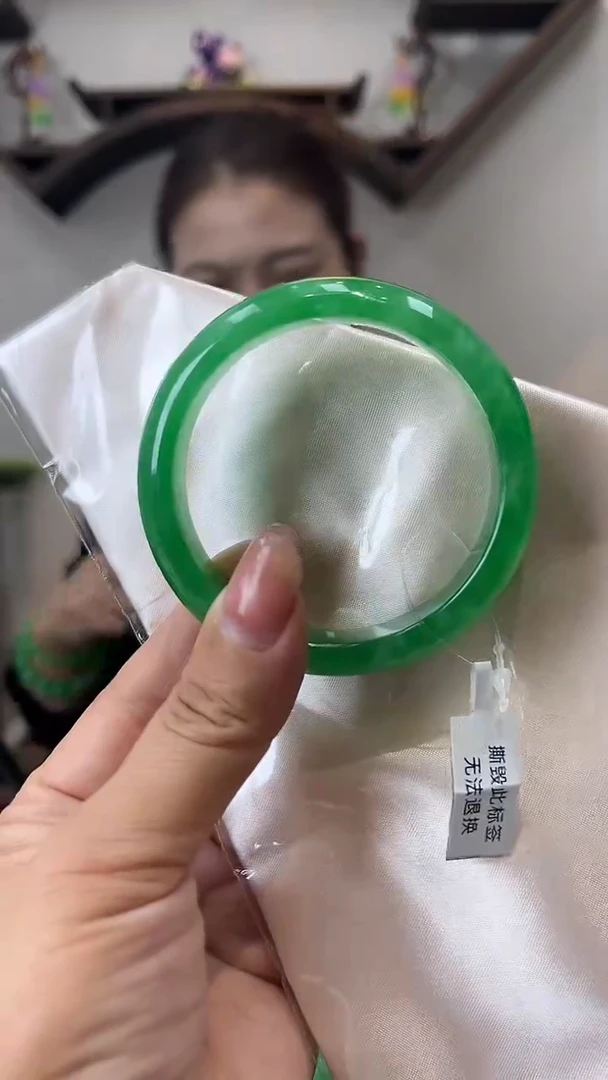 【闪购商品】砖雕h25 圈口56.4 独货手镯