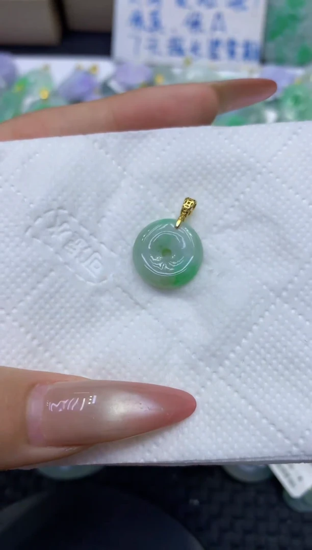 颈饰未镶嵌翡翠天然缅甸A货翡翠