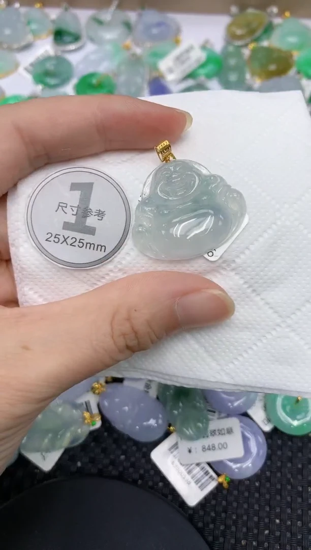 翡翠18K金镶嵌颈饰111111111