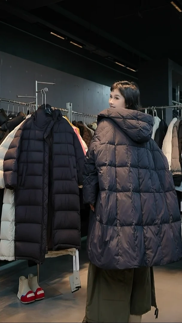 黑色羽绒外套黑色羽绒外套