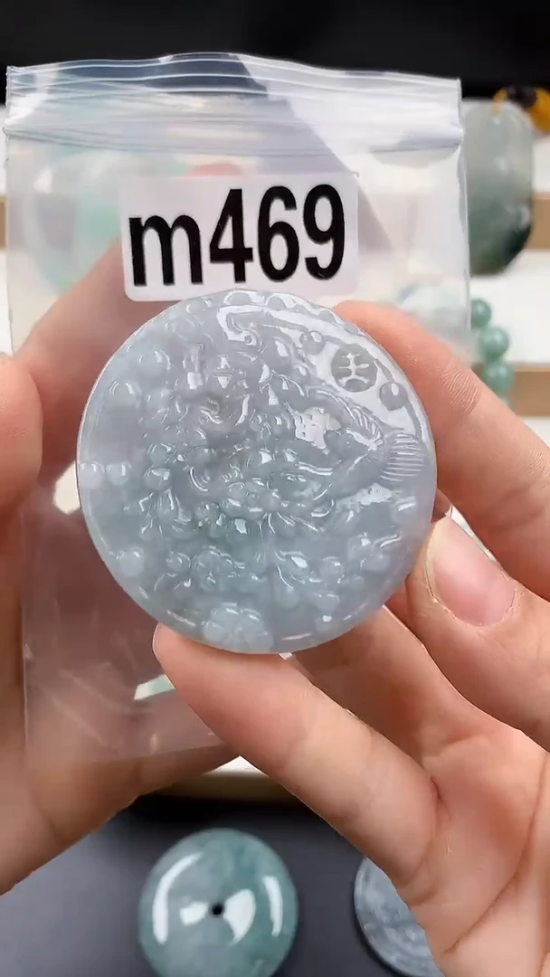 颈饰未镶嵌翡翠天然翡翠吊坠挂件
