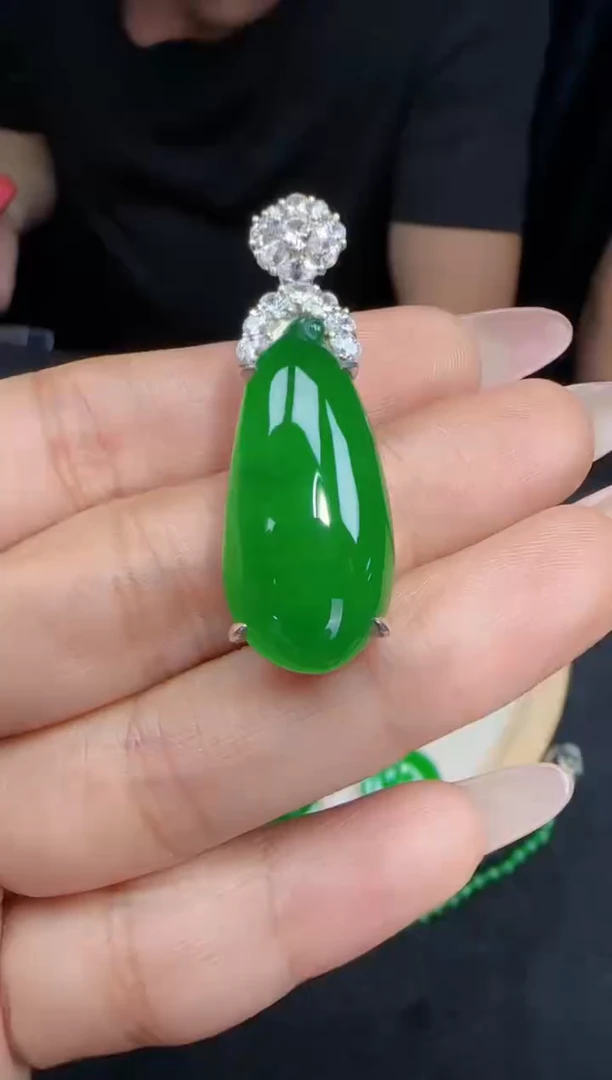 未镶嵌定制翡翠翡翠吊坠30