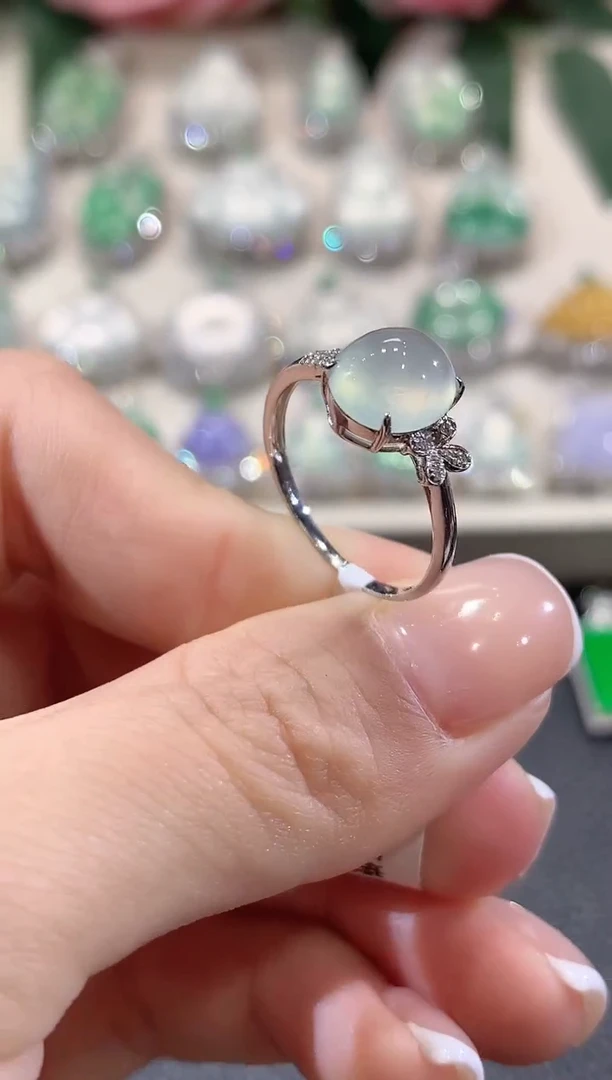 18K金镶嵌戒指翡翠a7