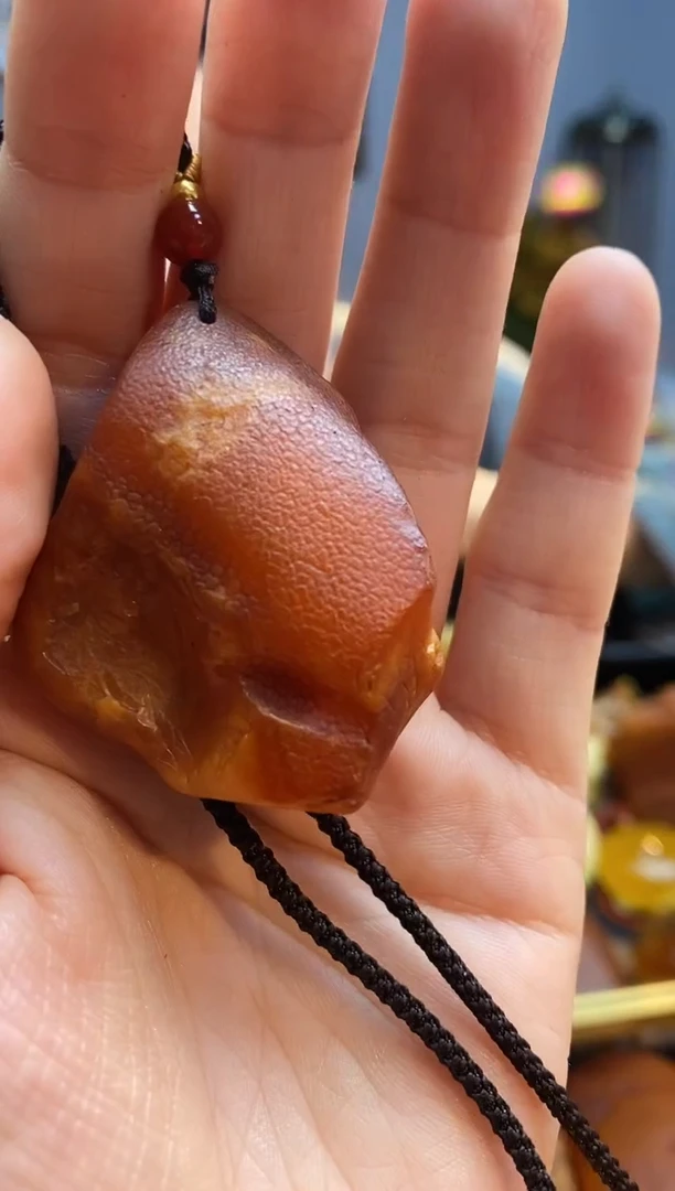 琥珀颈饰未镶嵌吊坠
