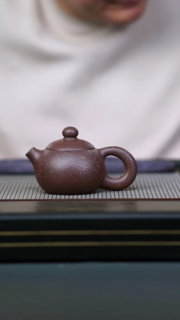 茶壶紫砂董*微瑕全手粗砂紫降坡盛世红颜220cc