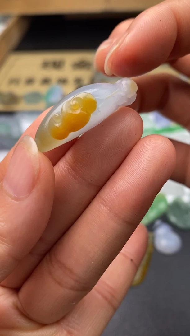 定制翡翠未镶嵌翡翠毛货发货发一个