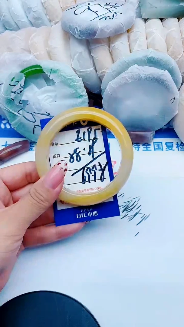 未镶嵌手镯石英质玉E195+59-58