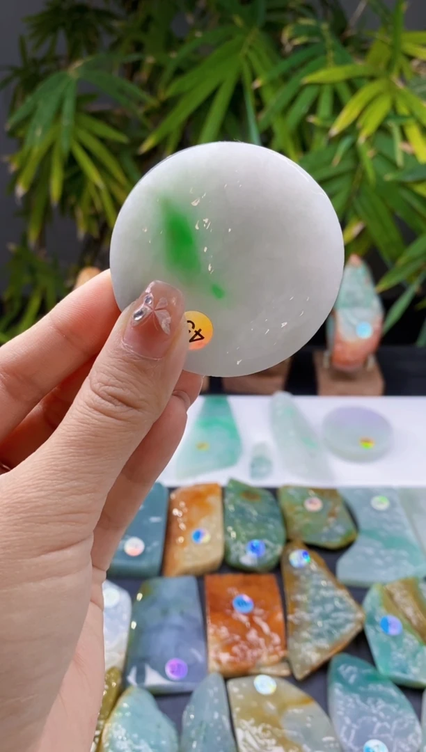 【闪购商品】定制翡翠未镶嵌翡翠