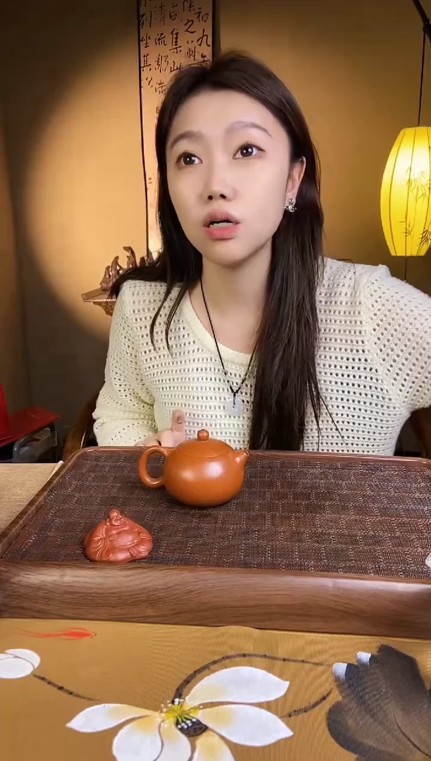 【闪购商品】紫砂茶壶徐方梅 红降坡泥 光器卡盖西施