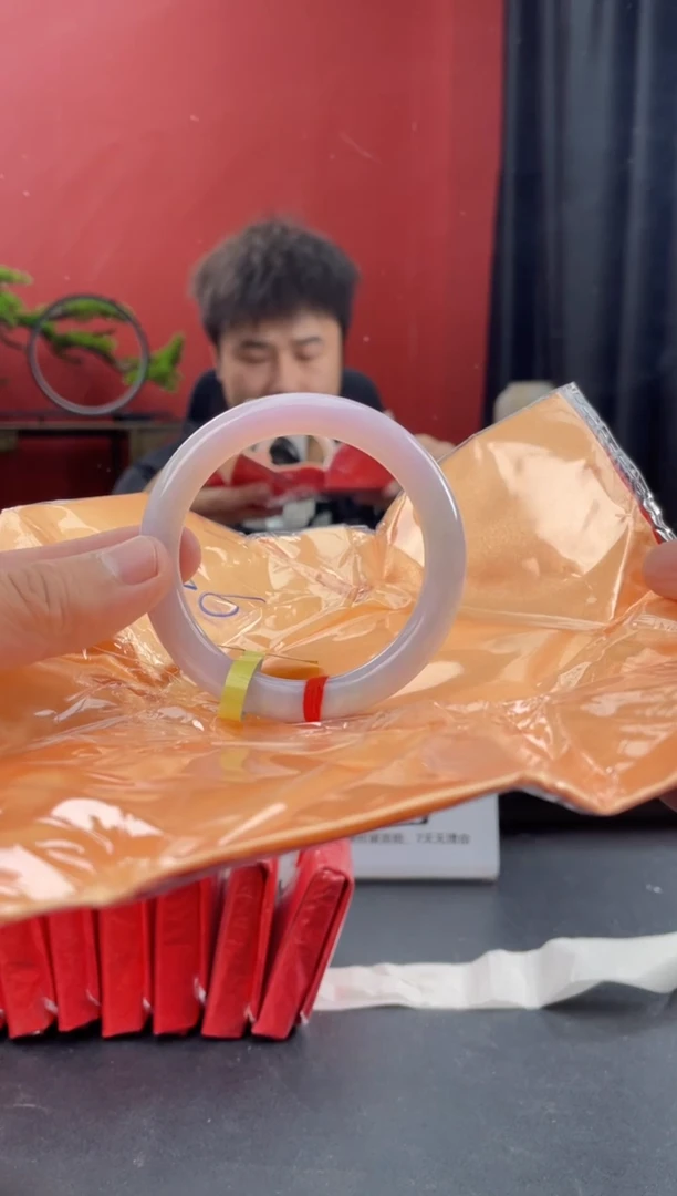 未镶嵌手镯翡翠6