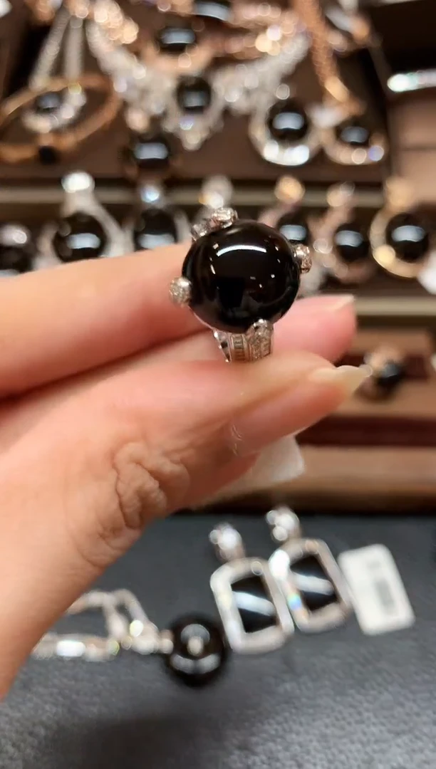 18K金镶嵌戒指翡翠n161