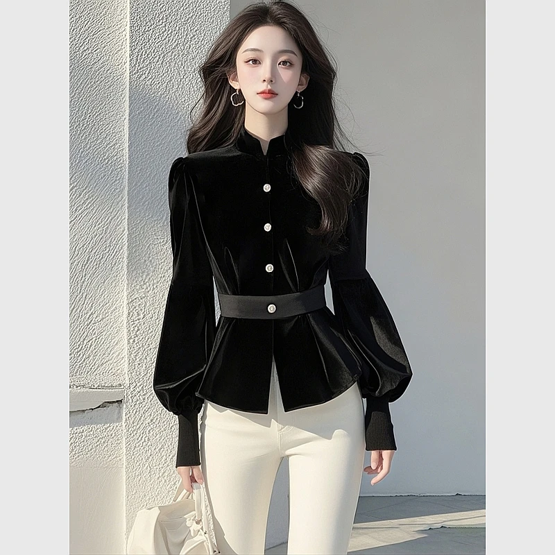今年爆款气质黑色丝绒上衣女2025早春新款小众设计感收腰内搭衬衣