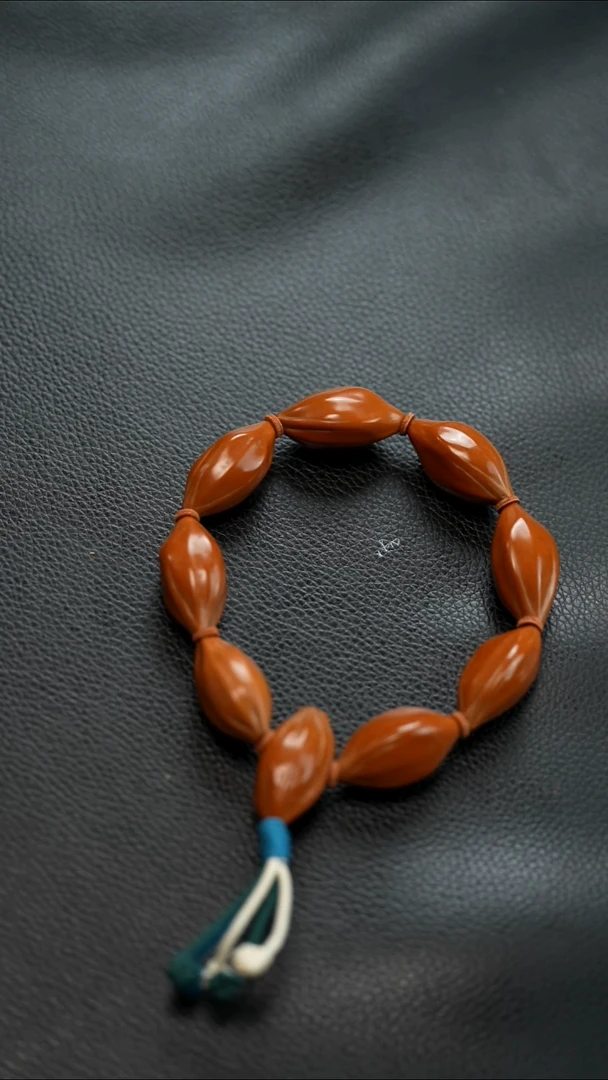 手串/手链橄榄核精抛水晶四花核