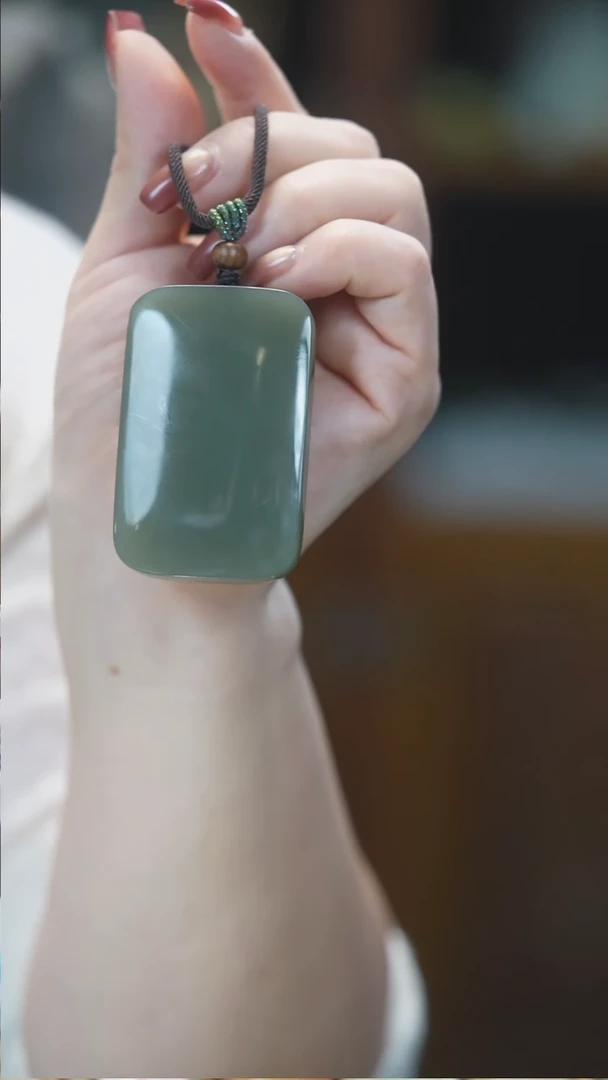 颈饰未镶嵌和田玉无事牌