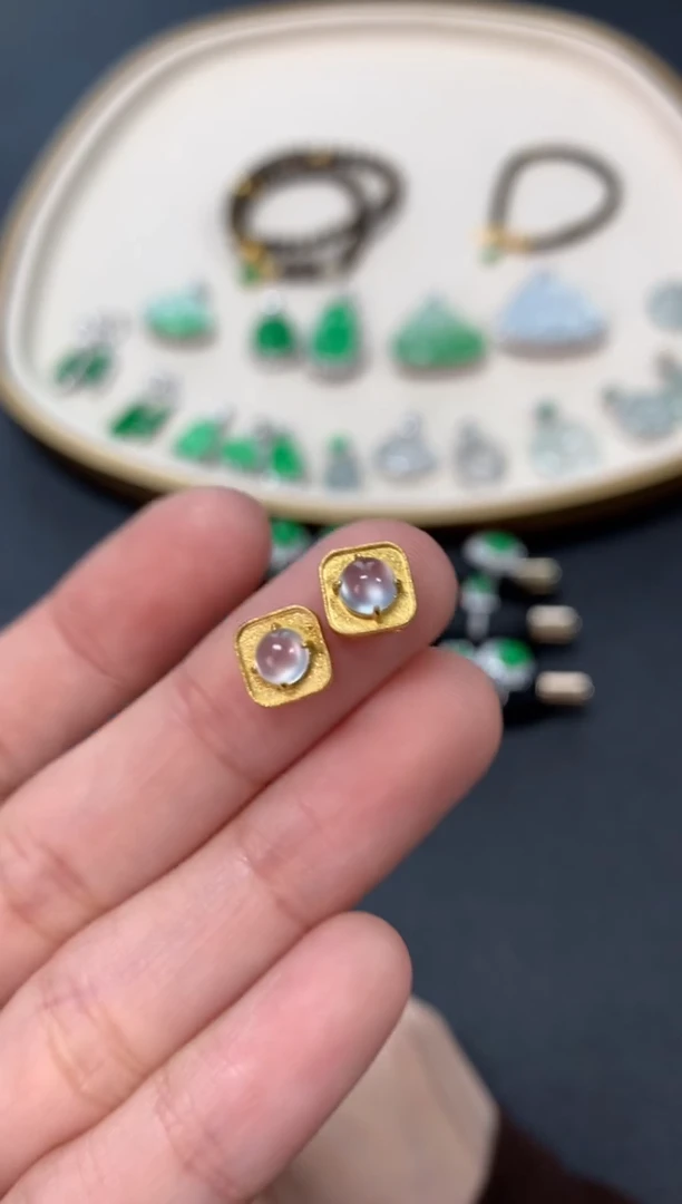 【闪购商品】翡翠吊坠(不含链)18K金镶嵌880（多样性发其一）